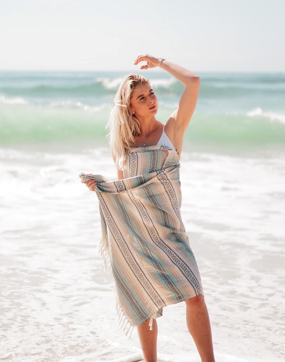 Mexican Turkish Cotton Throw Blanket for Home and Outdoor Use - Love Salve 