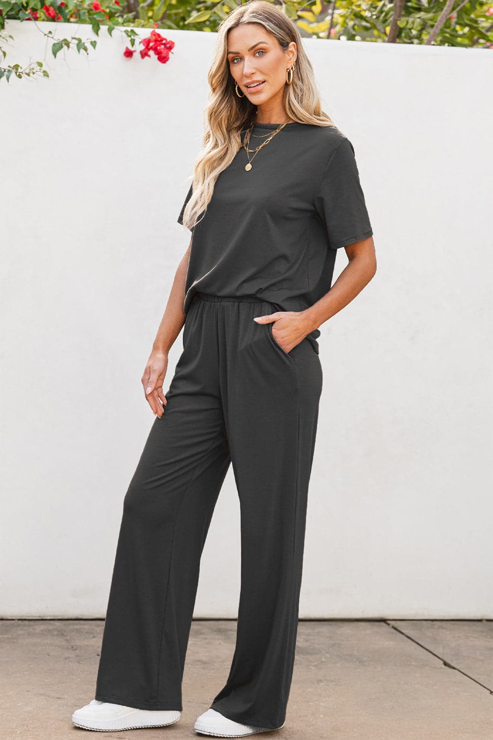 Round Neck Short Sleeve Top and Pants Set.