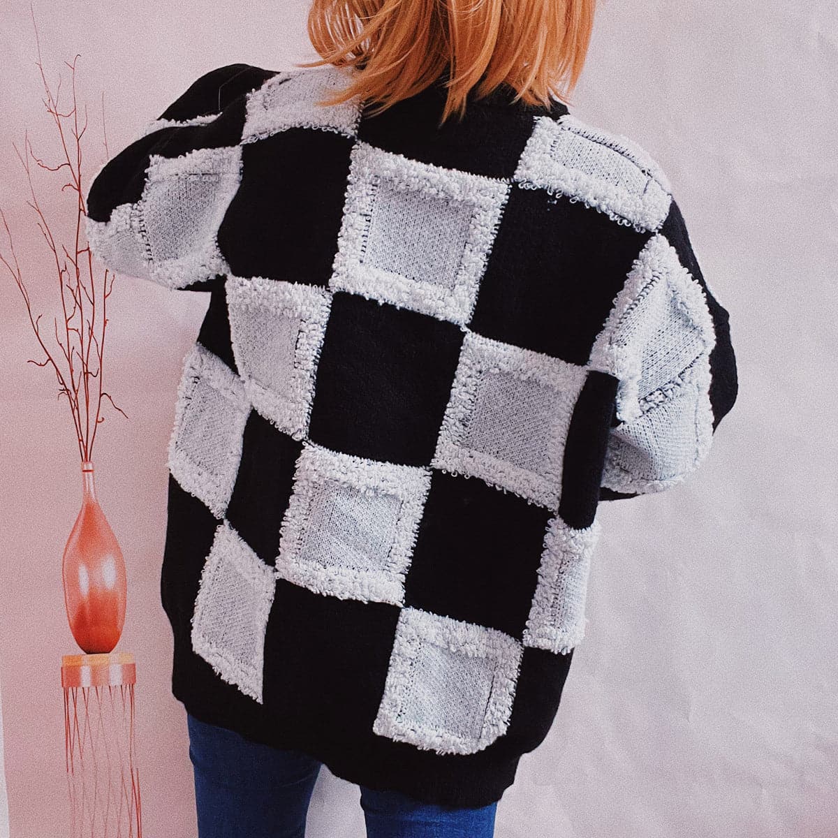 Checkered Round Neck Long Sleeve Sweater.