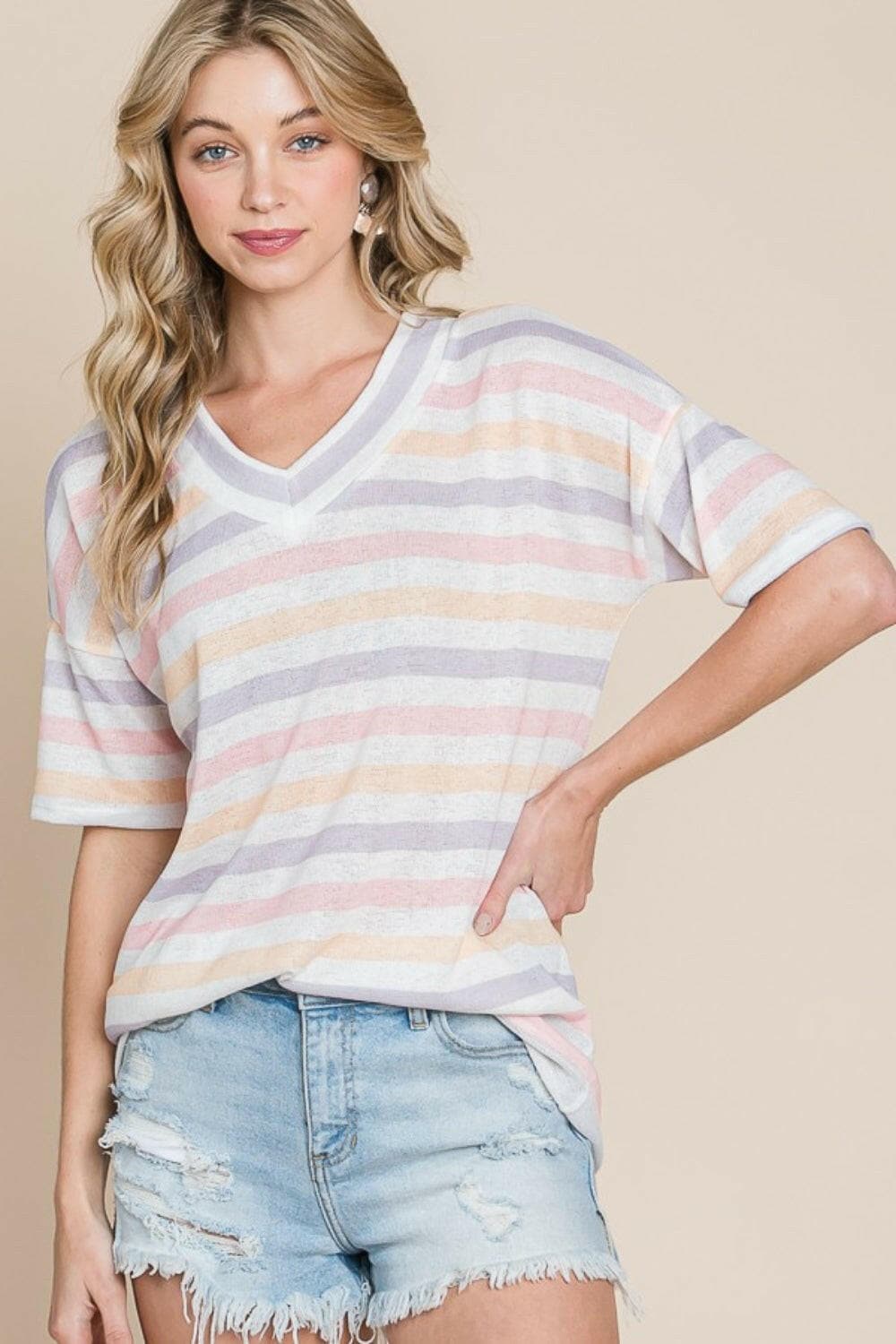 BOMBOM Striped V-Neck Short Sleeve T-ShirtBOMBOM Striped V-Neck Short Sleeve T-Shirt
 Discover the perfect blend of versatility and style with the BOMBOM Striped V-Neck Short Sleeve T-Shirt. This essential wLove Salve -Neck Short Sleeveusa