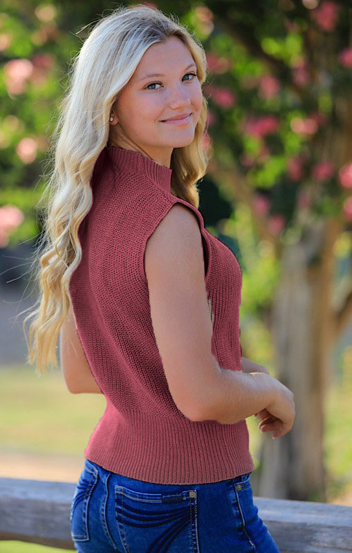 Cropped knit sleeveless sweater Miss Sparkling