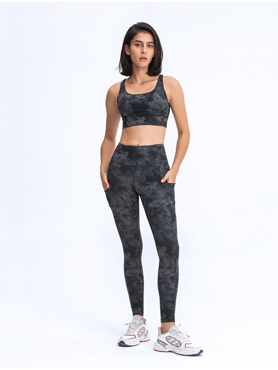 Wide Waistband Leggings with Pockets.