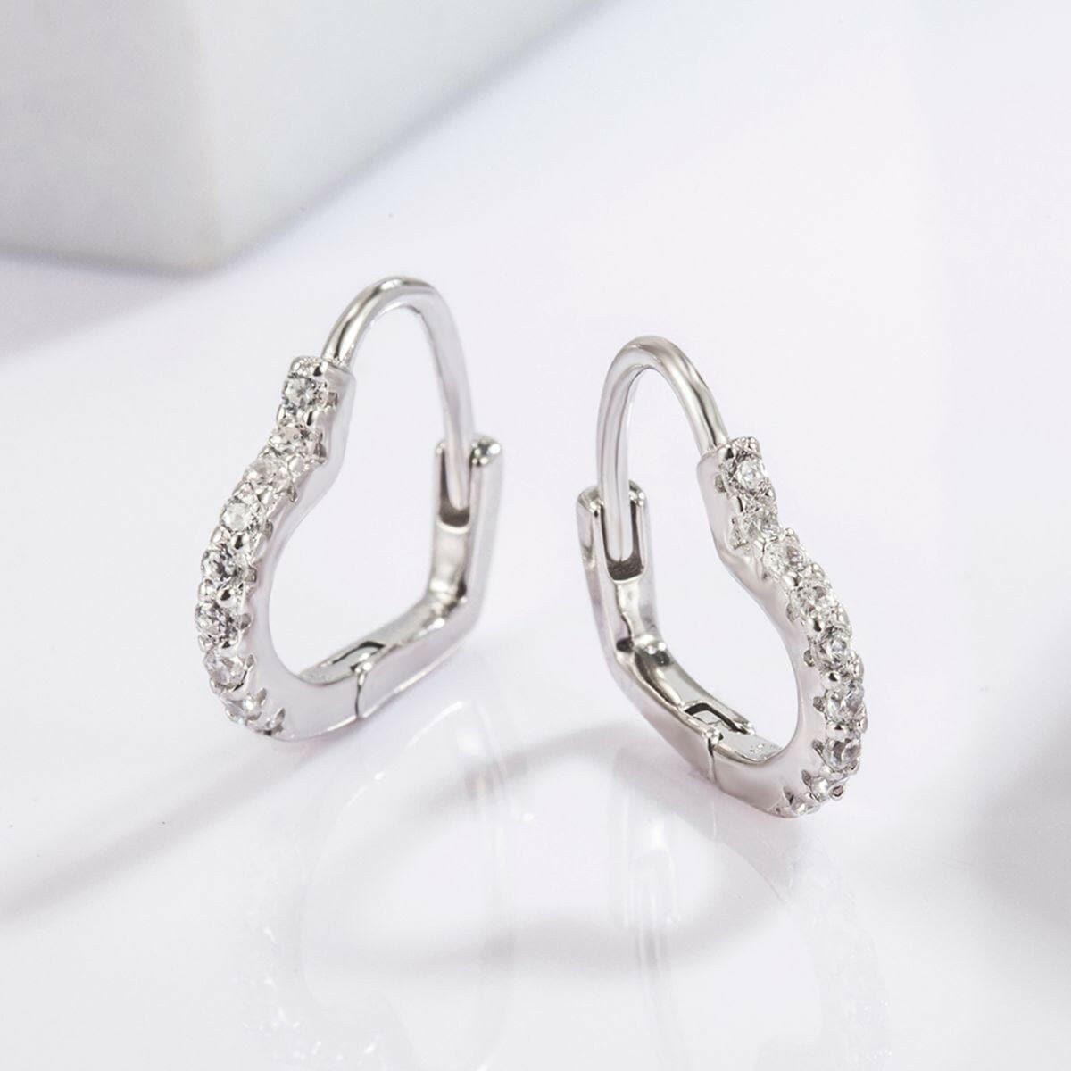 925 Serling Silver Zircon Heart Shape Earrings.