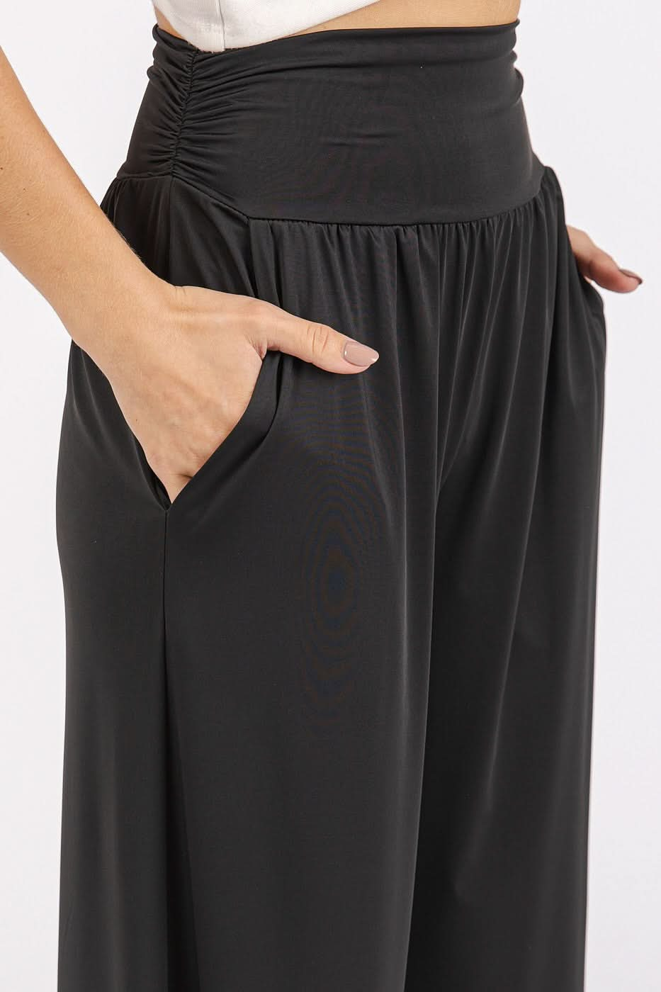 Versatile Wide Leg Pants with Stretchy Banded Waist and Pockets