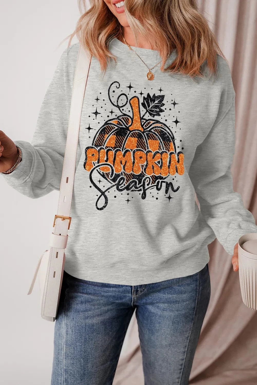 Graphic Round Neck Long Sleeve SweatshirtFeatures: Basic style
Sheer: Opaque
Stretch: No stretch
Material composition: 50% polyester, 50% cotton
Care instructions: Machine wash cold. Tumble dry low.
ImporteLove Salve Graphic Round Neck Long Sleeve SweatshirtSweatshirts & Hoodies