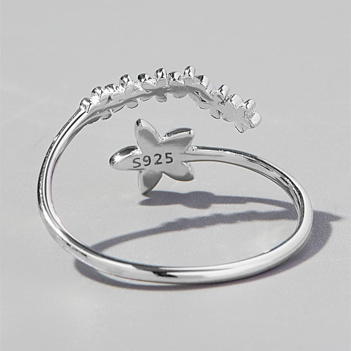 925 Sterling Silver Flower Ring.