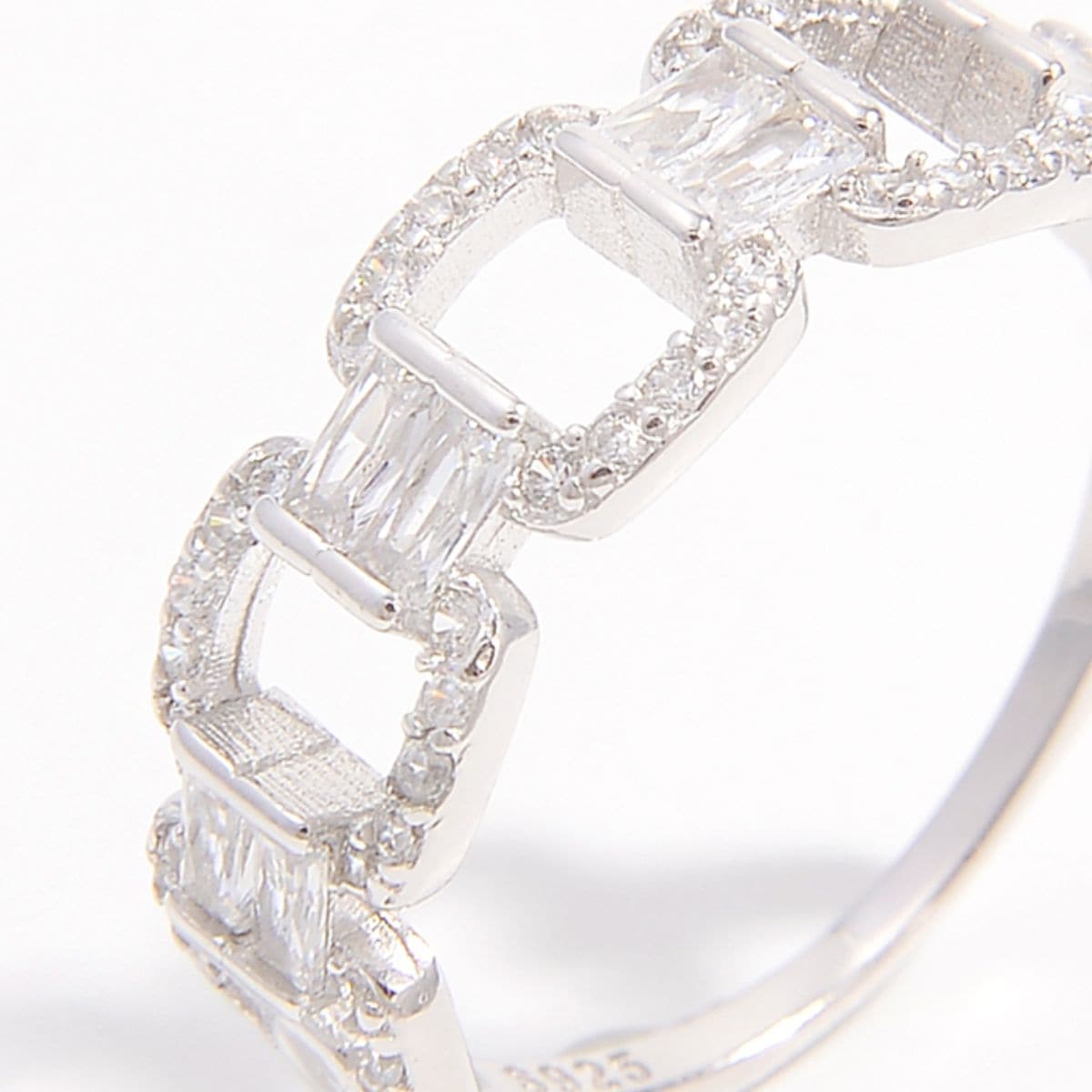 925 Sterling Silver Zircon Cutout Ring.