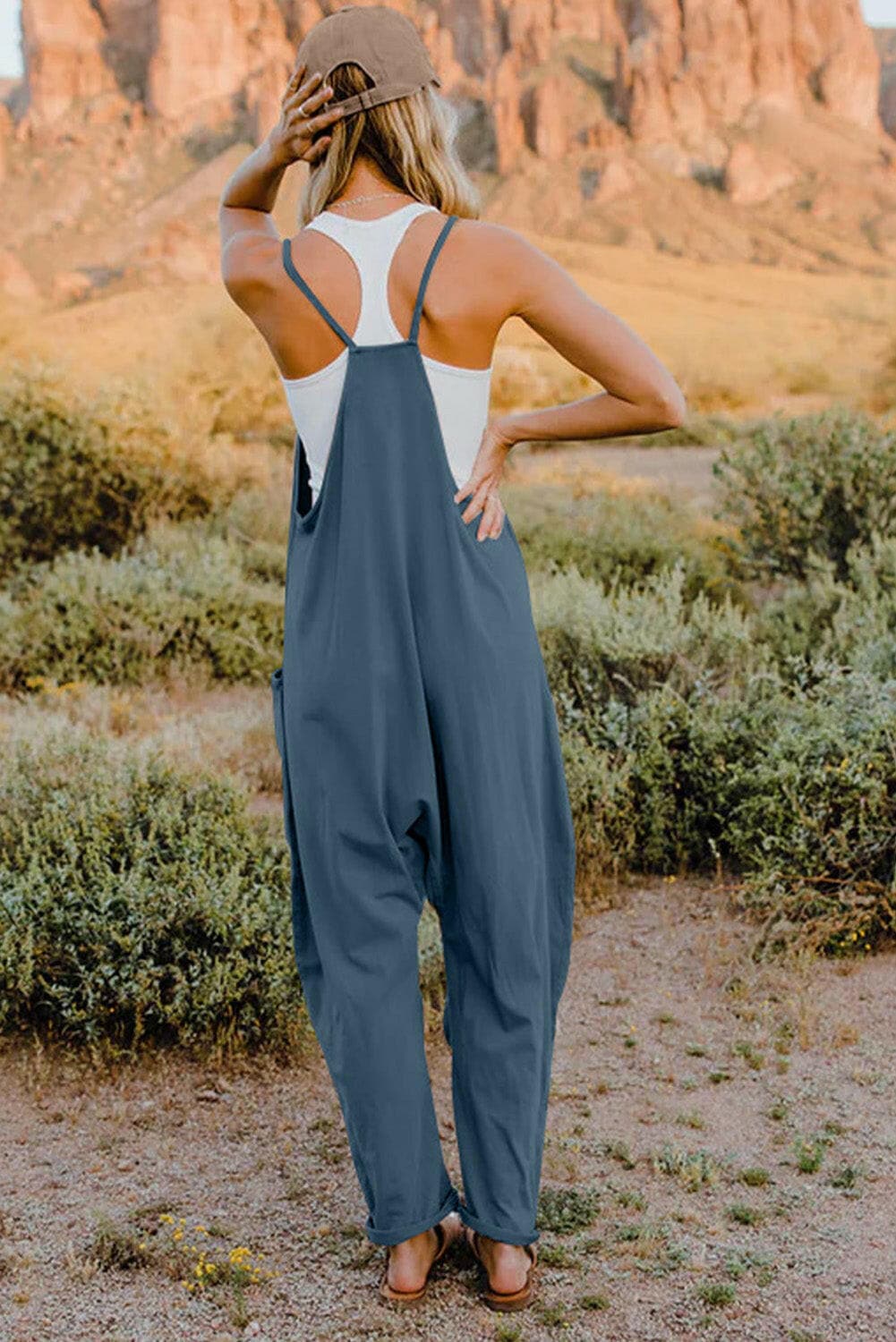 Double Take Full Size V-Neck Sleeveless Jumpsuit with PocketsUpgrade Your Style
 Introducing the Double Take Full Size V-Neck Sleeveless Jumpsuit with Pockets – where fashion meets functionality! This chic jumpsuit is designedLove Salve -Neck Sleeveless Jumpsuitusa