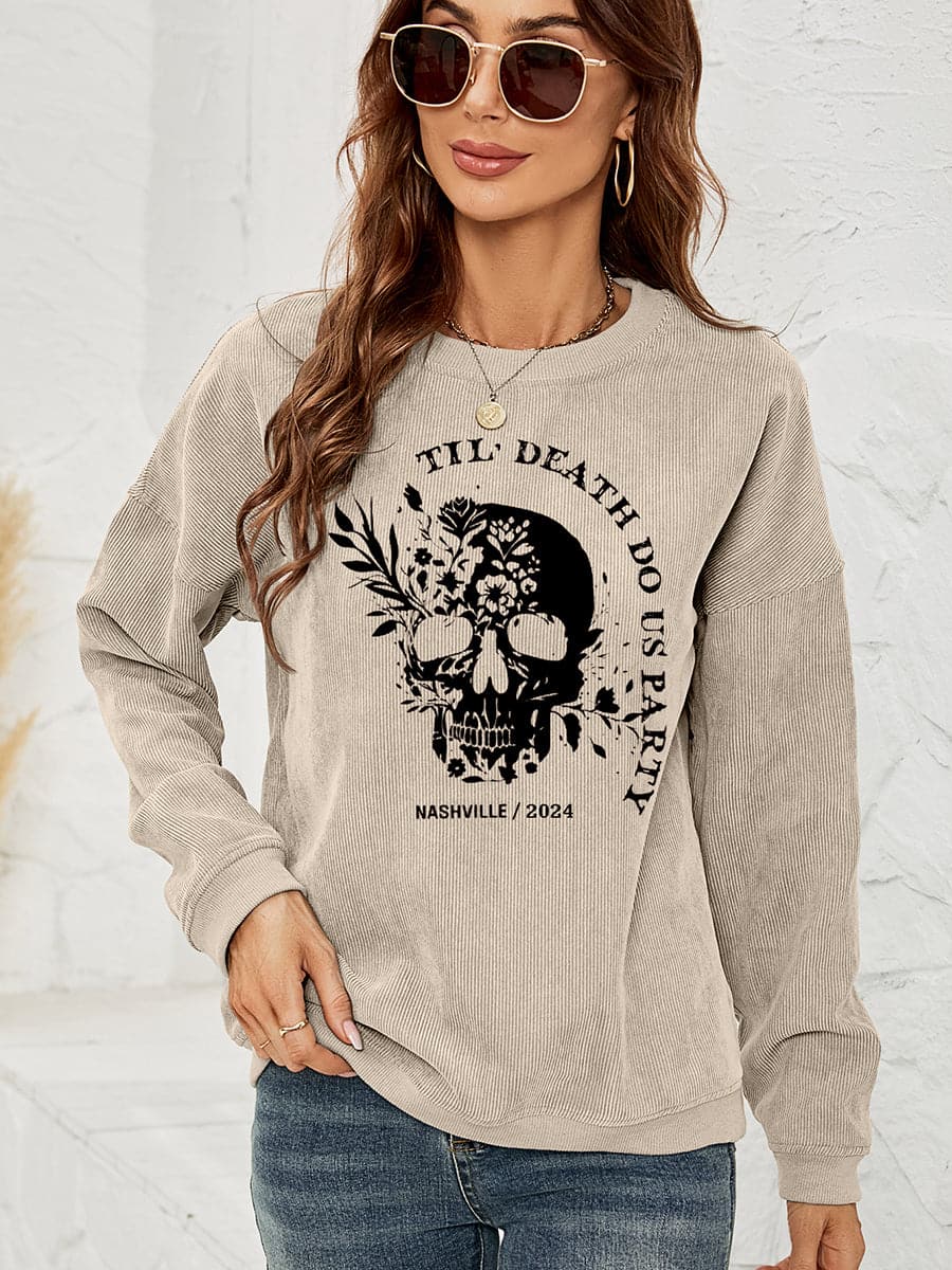 Skull print oversized sweatshirt with dropped shoulders