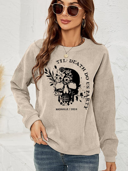 Skull print oversized sweatshirt with dropped shoulders