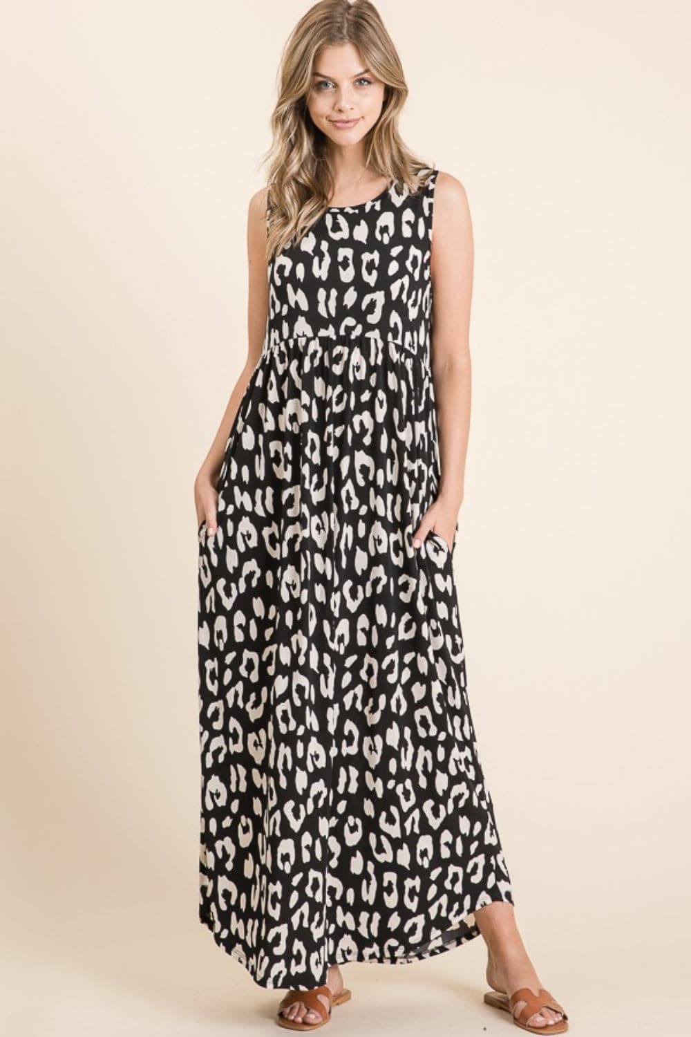 BOMBOM Leopard Maxi Dress with Pockets.