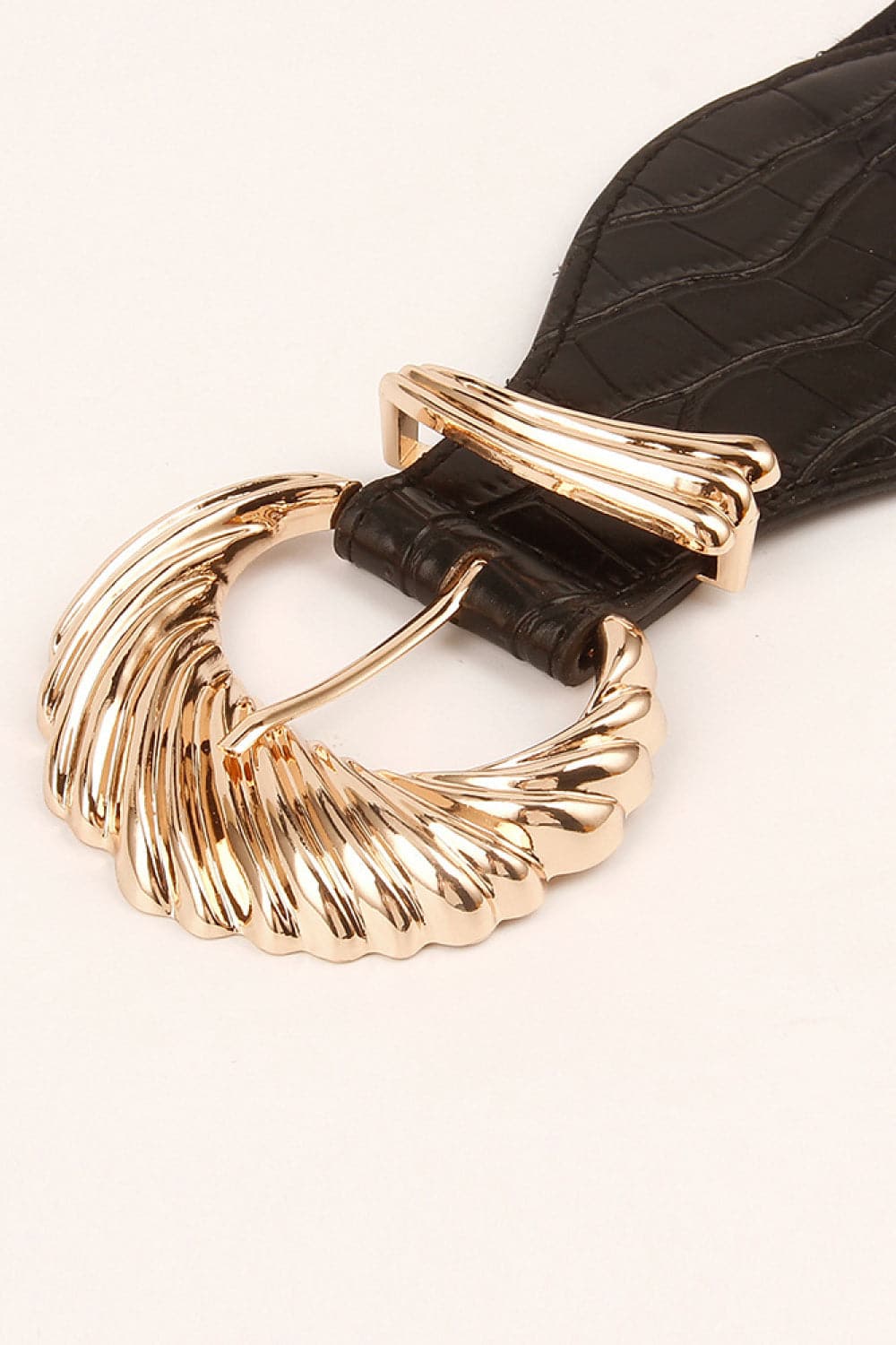 Shell Alloy Buckle Elastic Belt.