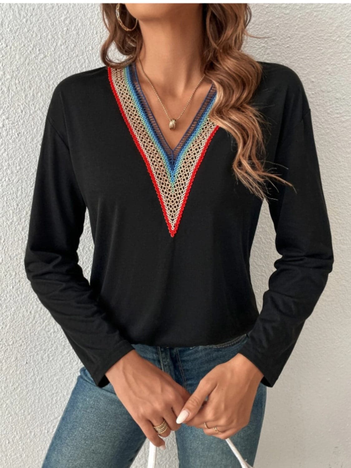 Chic v-neck long sleeve t-shirt