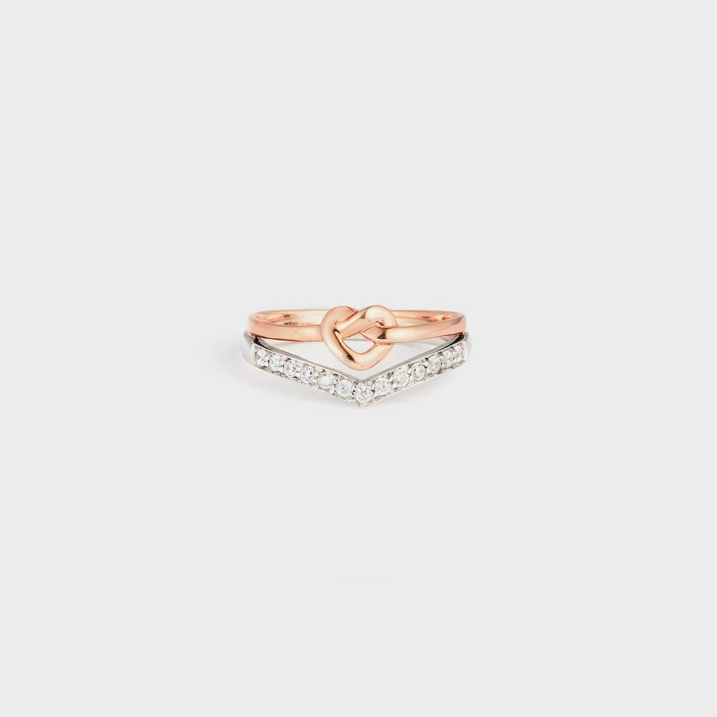 Knotted Heart Shape Inlaid Zircon Ring.