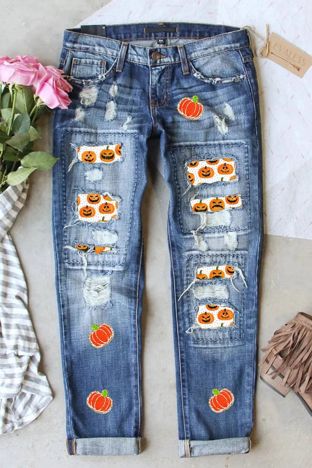 Distressed Pumpkin Jeans with PocketsFeatures: Distressed
Stretch: Slightly stretchy
Material composition: 75% cotton, 24% polyester, 1% elastane
Care instructions: Machine wash cold. Tumble dry low.
ImLove Salve Distressed Pumpkin JeansJeans