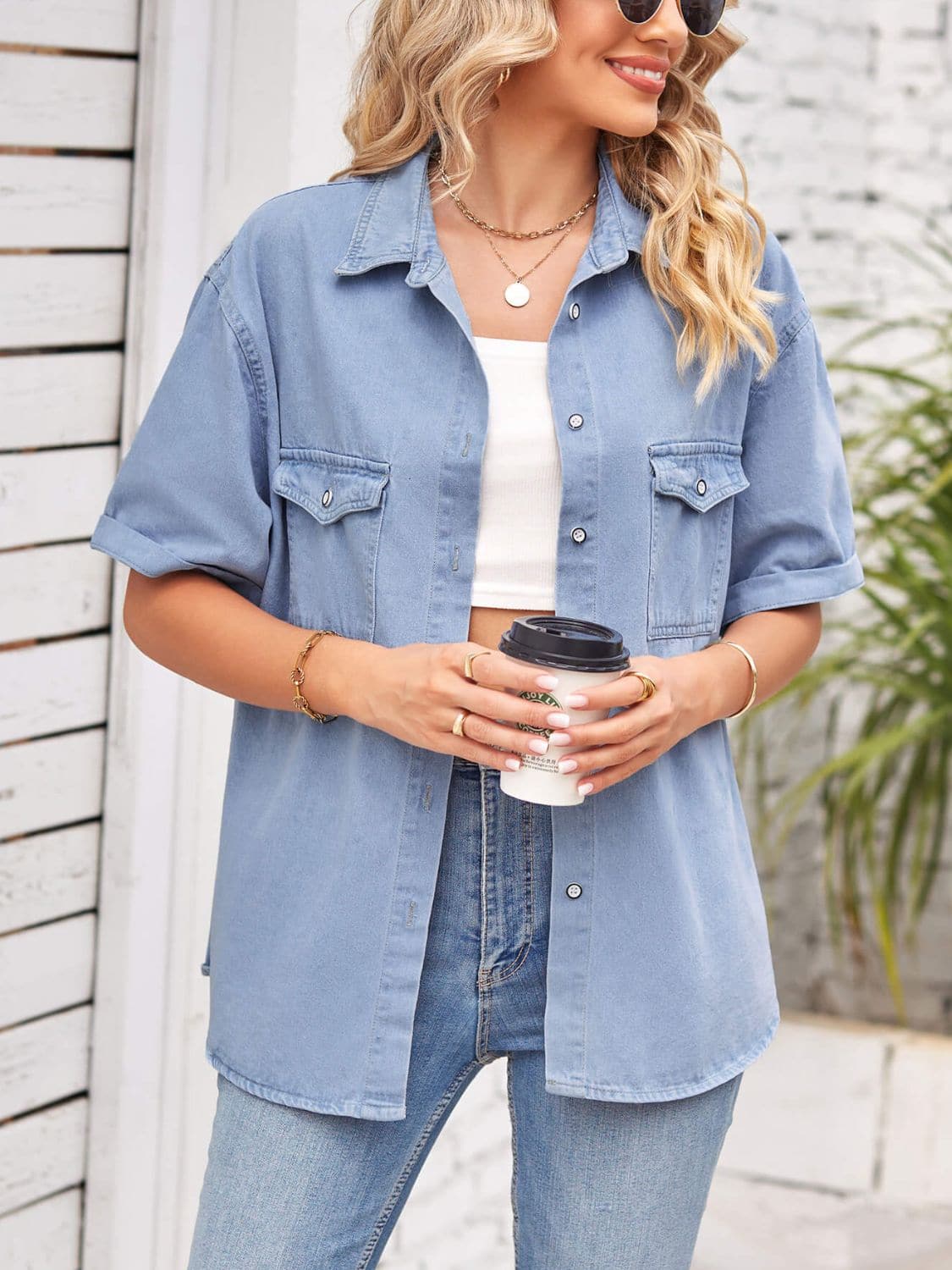 Collared Neck Short Sleeve Denim Jacket.