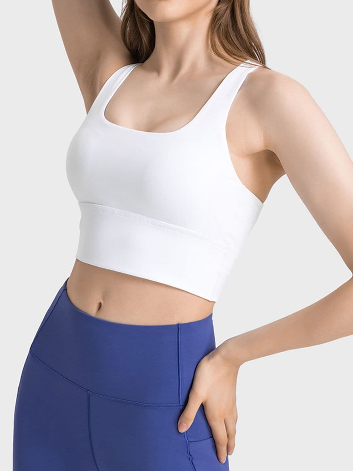 Scoop Neck Crisscross Straps Sports Bra.