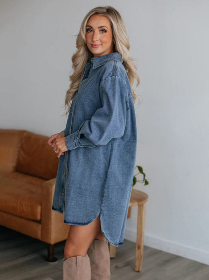 Chic button-up denim dress with collared neck and long sleeves