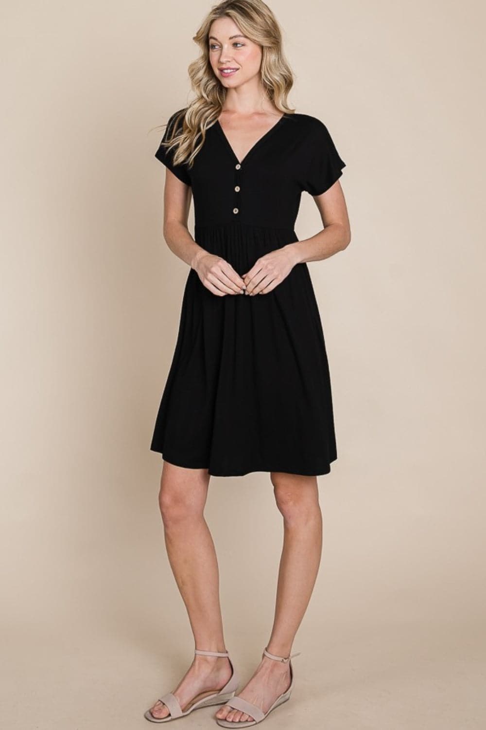 BOMBOM V-Neck Short Sleeve Dress.