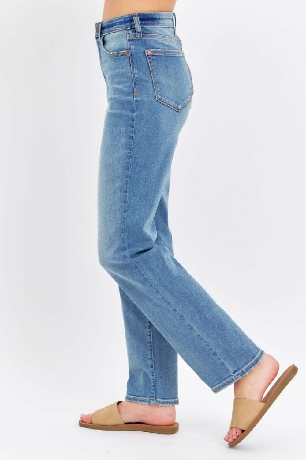 Judy Blue High Rise Straight Leg Jeans.