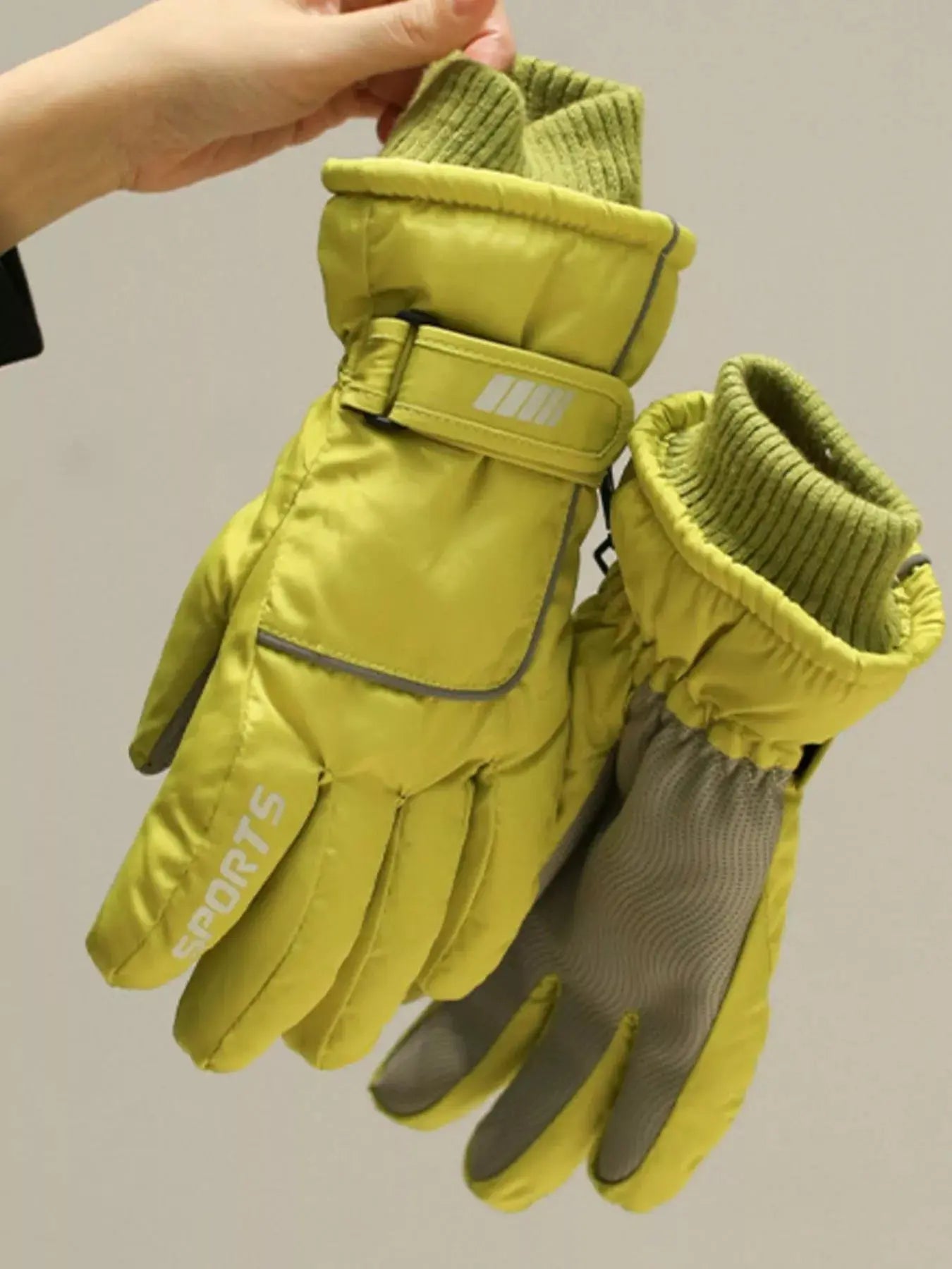 Waterproof Outdoor Gloves Simply Love