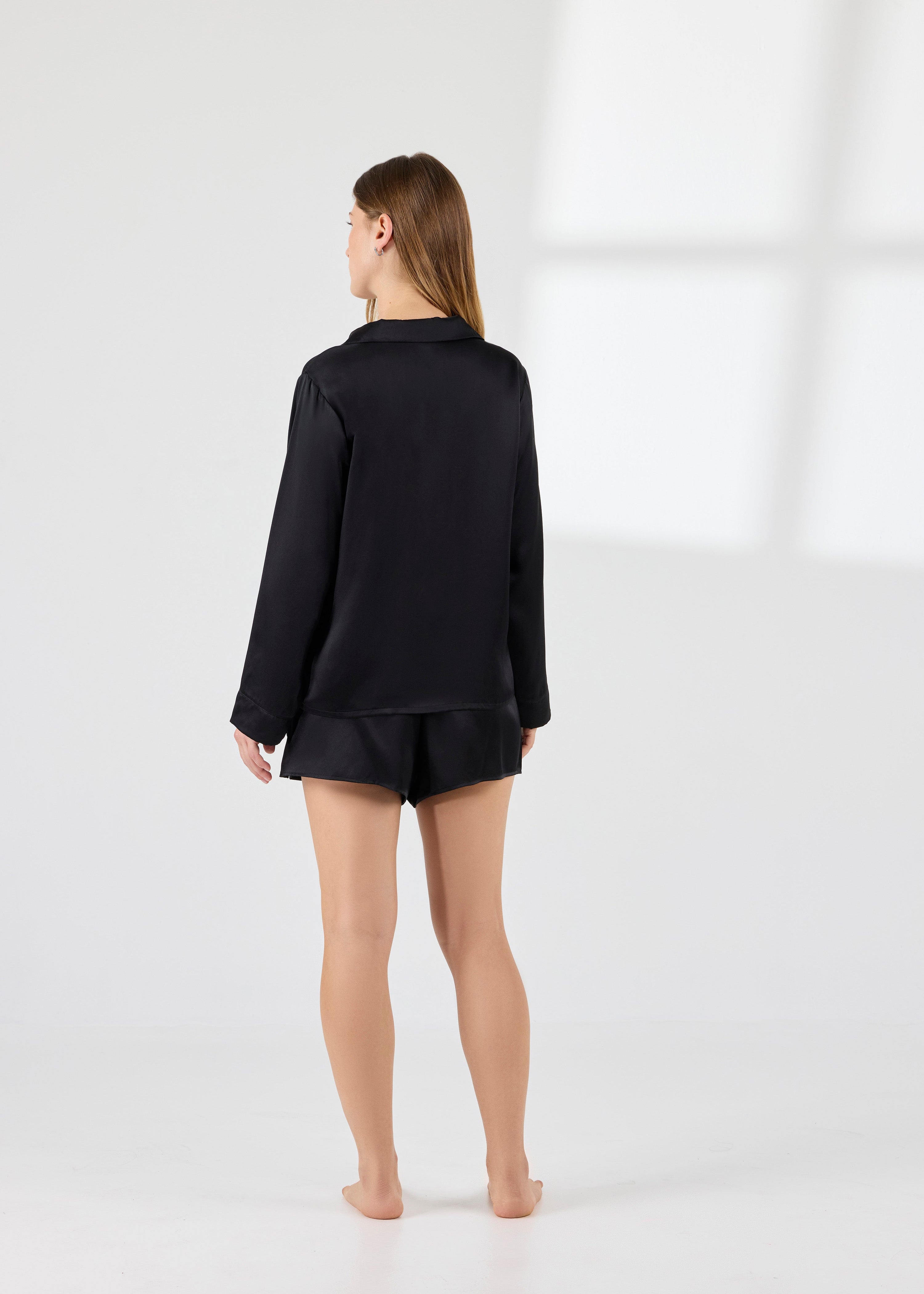 A.ROSE Chloe set detail, highlighting the quality fabric and design elements of this elegant casual women's outfit.