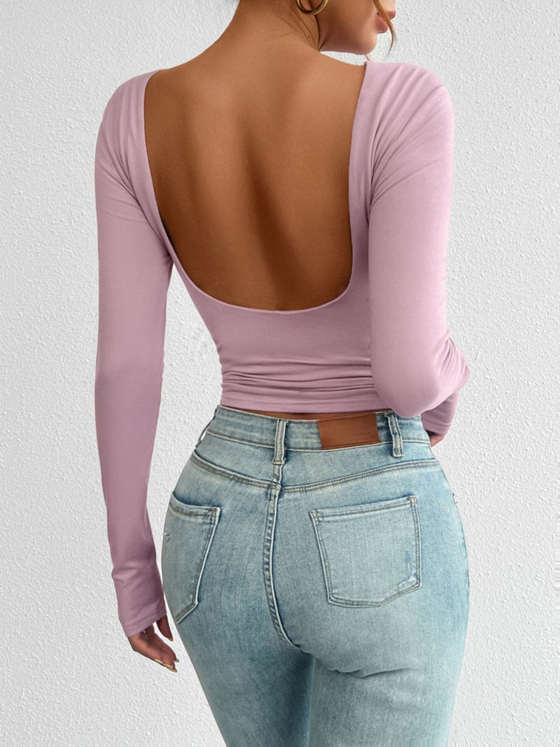 Chic backless long sleeve top with round neck