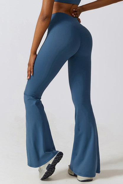 Sculpt & Flow High-Waist Flare Yoga Pants – Quick-Dry & Sweat-Wicking