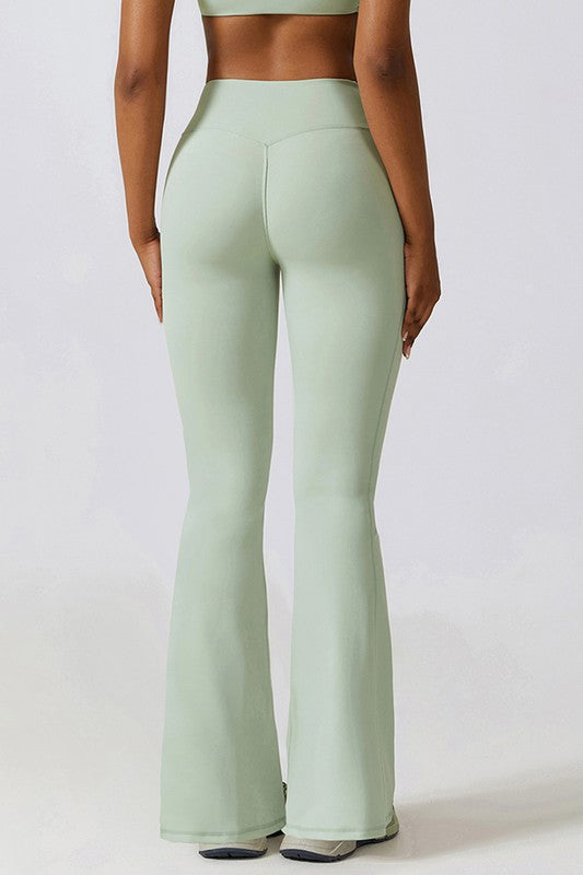 Sculpt & Flow High-Waist Flare Yoga Pants – Quick-Dry & Sweat-Wicking
