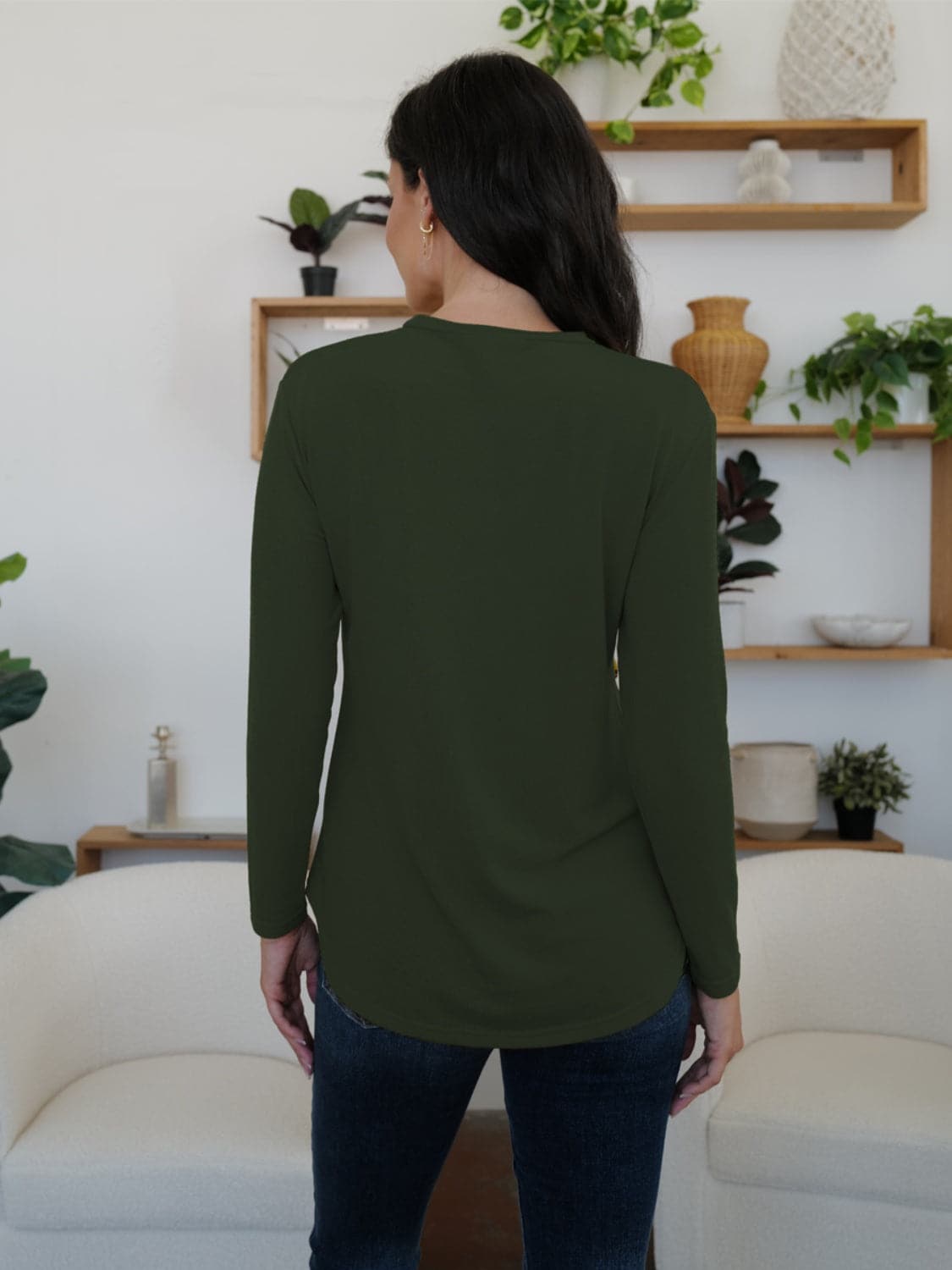 Elegant long sleeve tee with buttons