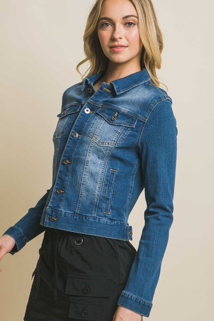 Distressed denim jacket - stretchy fit