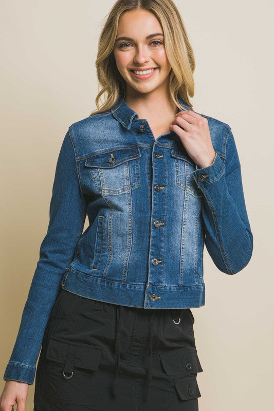 Distressed denim jacket - stretchy fit