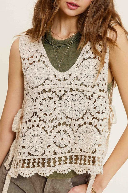 Self Side Tie Detailed Crochet Vest Top.