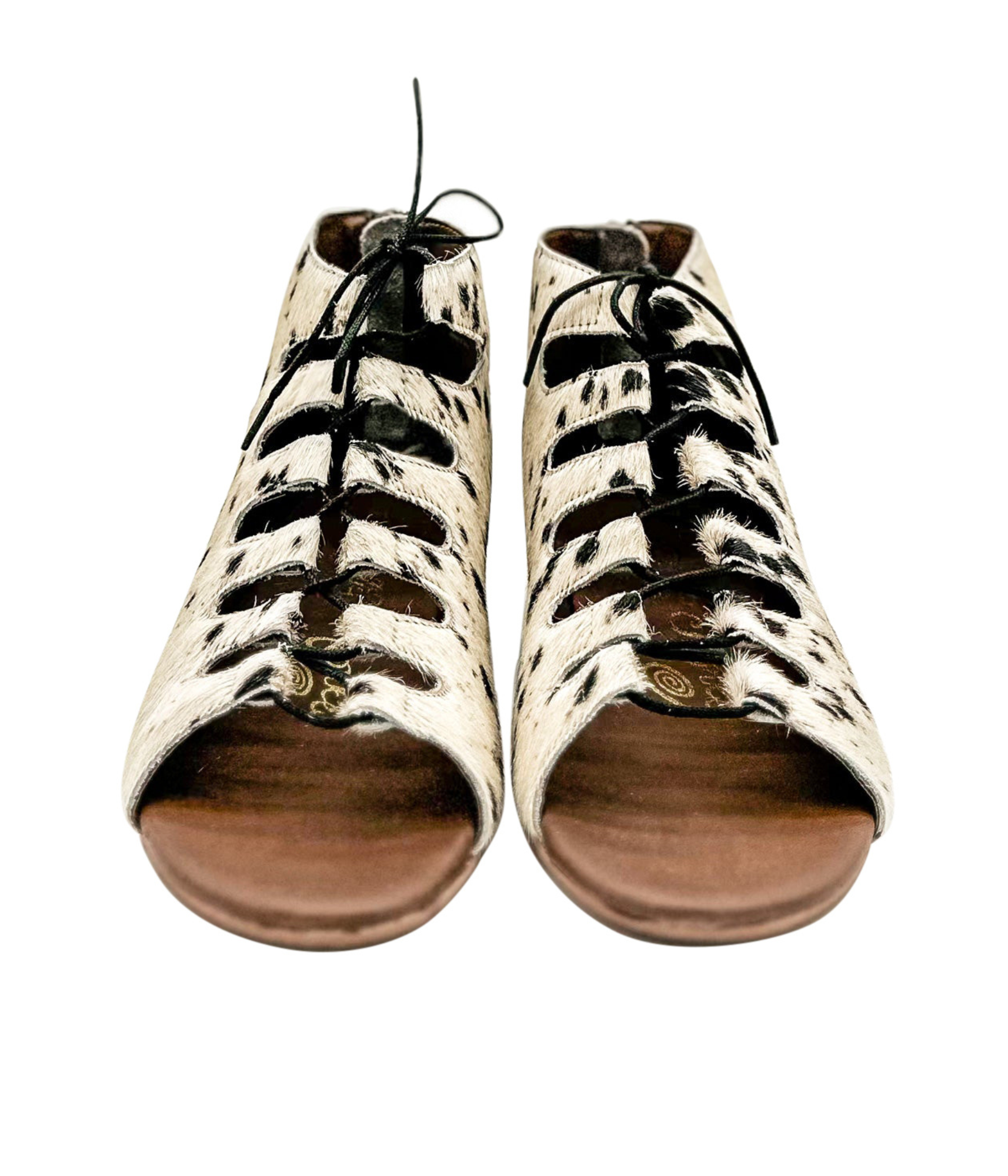 Nola Sandals Black And White Genuine Leather Gladiator Naughty Monkey