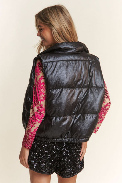 J.NNA Snap and Zipper Shiny Metallic Puffer Vest