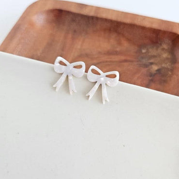 Bow Studs - White.