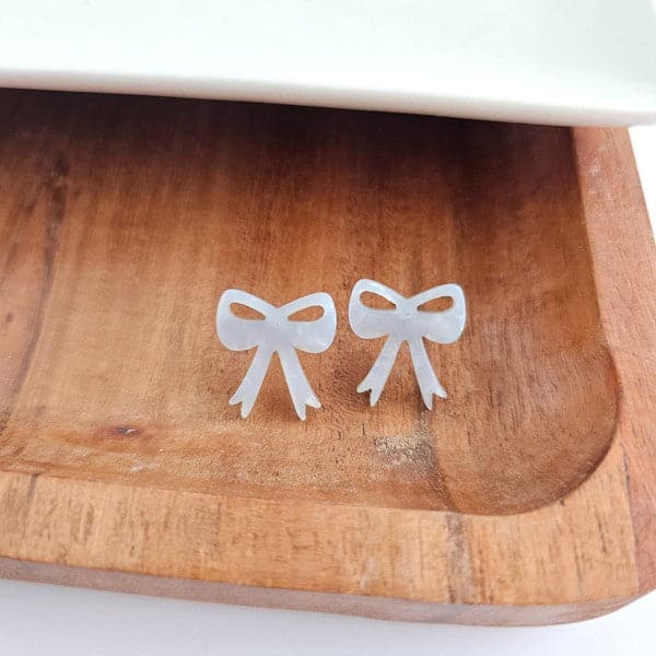 Bow Studs - Light Blue.