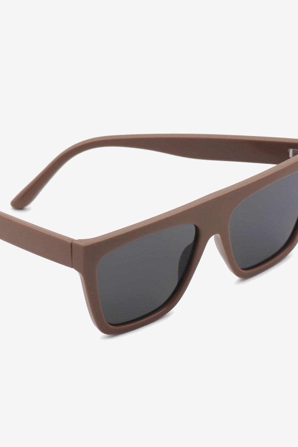 UV400 Polycarbonate Wayfarer Sunglasses.