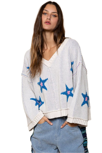 V-neck long sleeve sweater with star patch detail