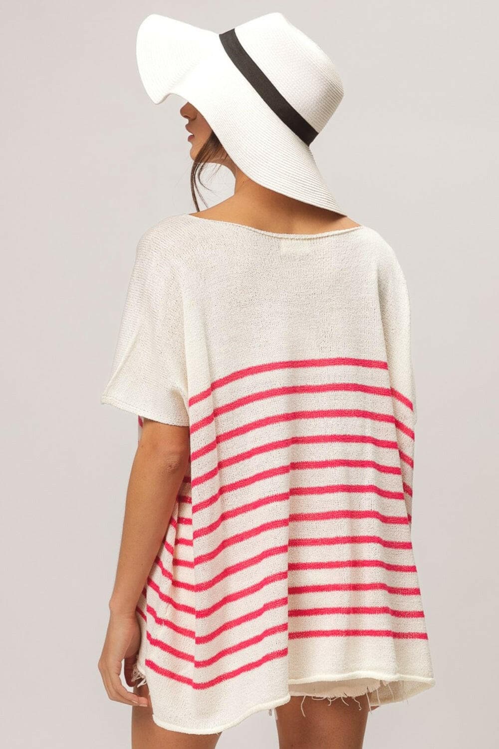 BiBi V Neck Striped Short Sleeve TopBiBi V Neck Striped Short Sleeve Top
 Discover the perfect blend of style and comfort with the BiBi V Neck Striped Short Sleeve Top. This chic top features a classicLove Salve Neck Striped Short Sleeve Topusa