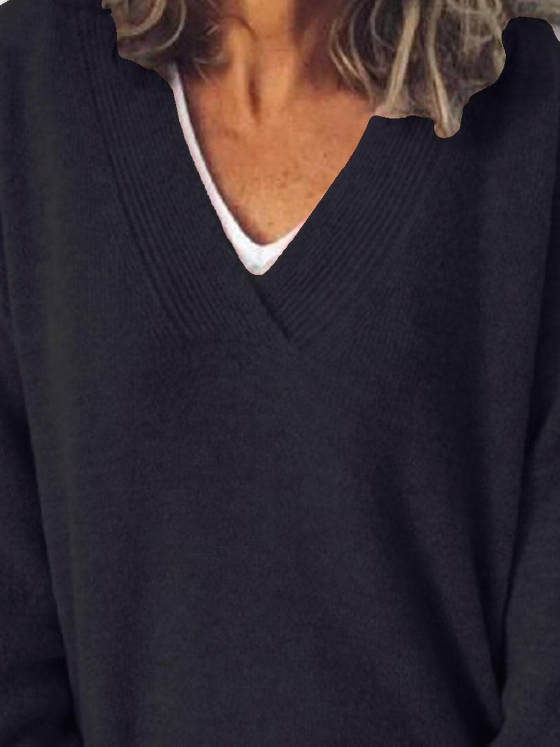 V-Neck Dropped Shoulder SweaterV-Neck Dropped Shoulder Sweater
 Upgrade your sweater collection with our V-Neck Dropped Shoulder Sweater, a perfect blend of style and comfort.
 Features:
 
 
BasicLove Salve -Neck Dropped Shoulder SweaterKnit Tops