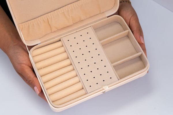 Jewelry Travel Case - Ivory.