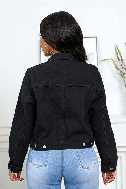 Chic women's denim jacket for every occasion