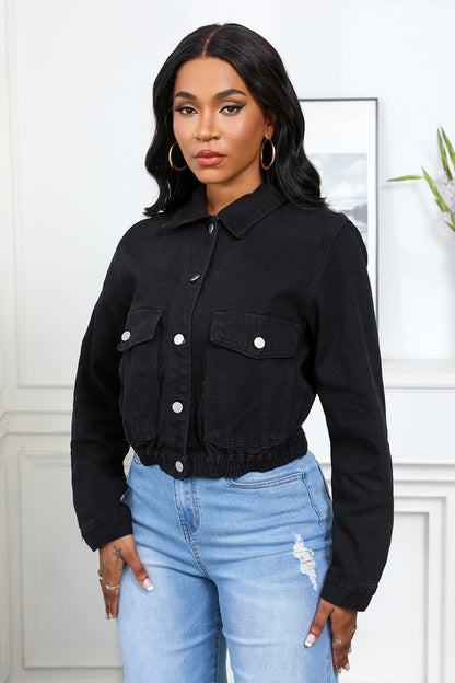 Chic women's denim jacket for every occasion