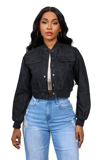 Stylish women’s short denim jacket for every occasion