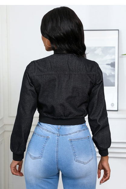 Stylish women’s short denim jacket for every occasion