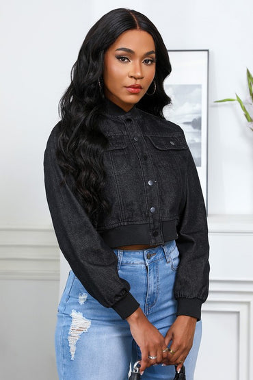 Stylish women's short denim jacket