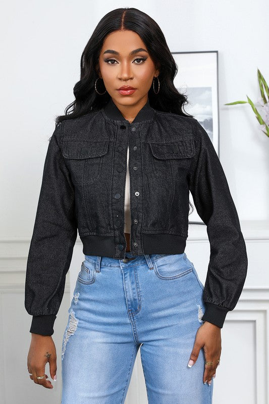 Stylish women’s short denim jacket for every occasion