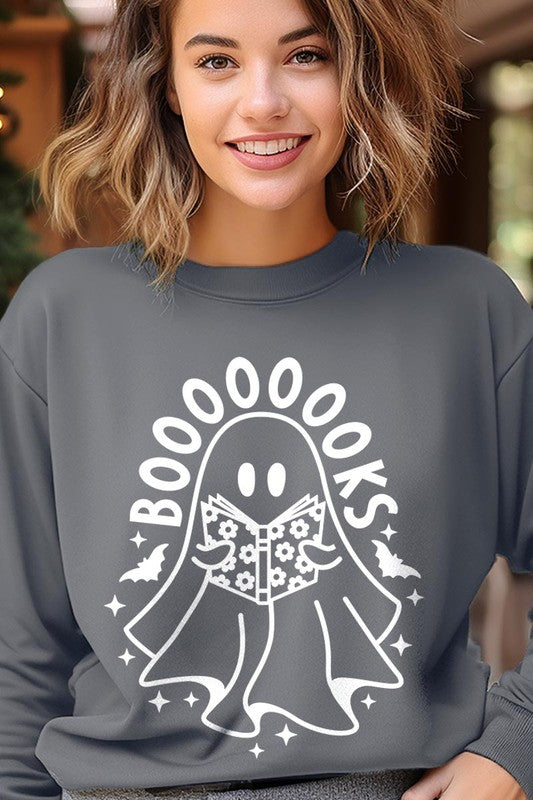 Charming ghostly sweatshirt for book enthusiasts