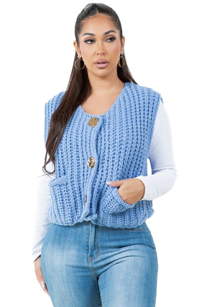 Chic women's knitwear vest for effortless layering